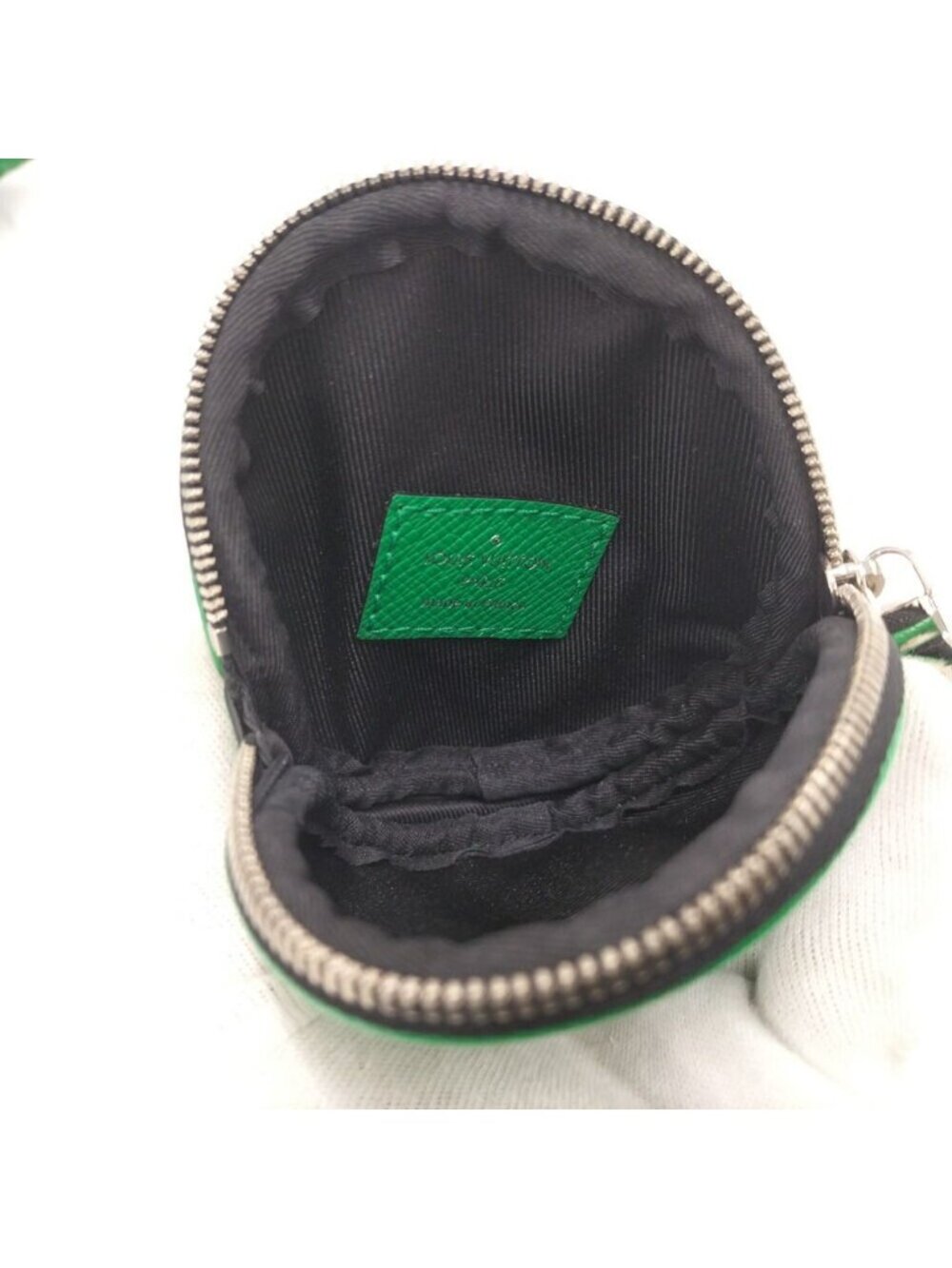 Louis Vuitton Duo Sling Bag Taigarama Monogram Green - Picture 7 of 9